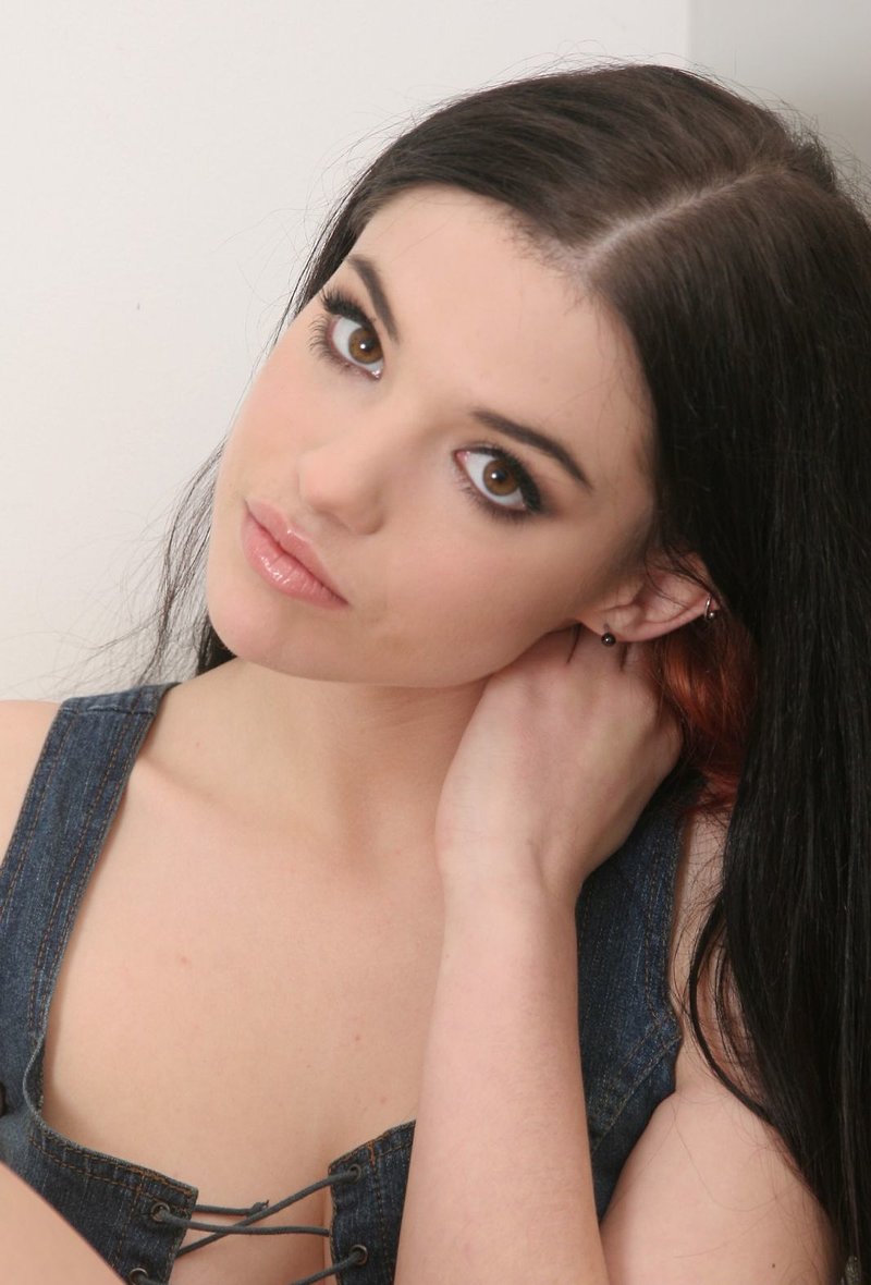 Ната, 22